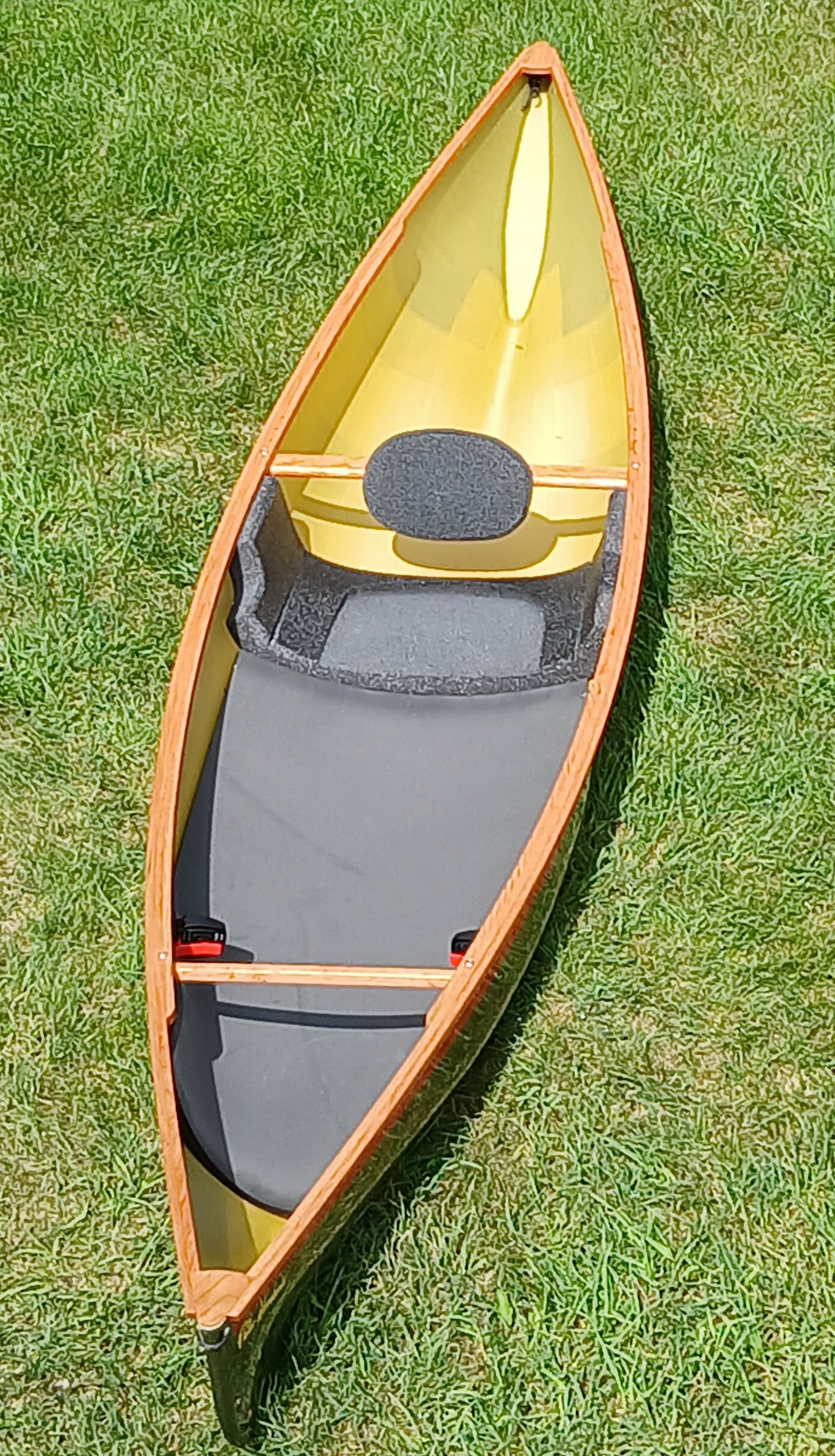 Hornbeck Boats Dog Foam